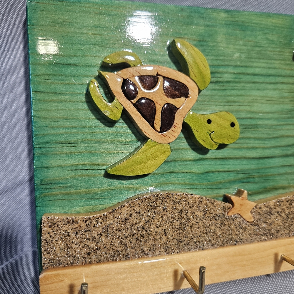 Kan Folk Art Colorful Sea Turtle Wooden In-lay Key Holder Hooks Kids Room Decor - Picture 3 of 5